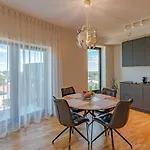 Apartment Artisa Riia Str 22a Luxury Tartu