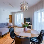 Artisa Riia Str 22a Luxury Апартаменты Тарту