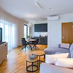 Artisa Riia Str 22a Luxury Апартаменты *