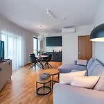 Апартаменты Artisa Riia Str 22a Luxury